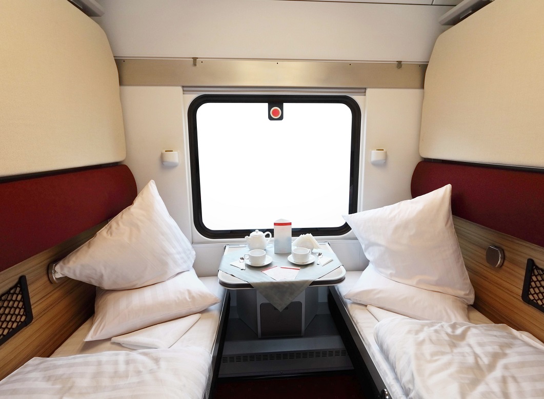 Mini-cabine individuelle Nightjet nouvelle génération avec porte verrouillable et lit pour solo